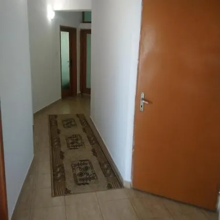 уют 招待所 圣弗拉斯