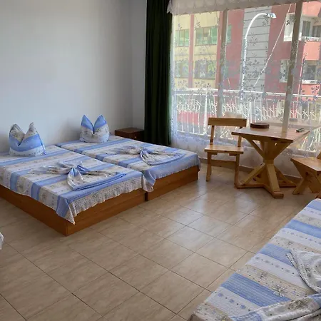 Guest house уют 3*