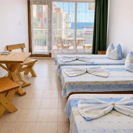 Guest house уют Sveti Vlas