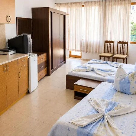 Guest house уют 3*